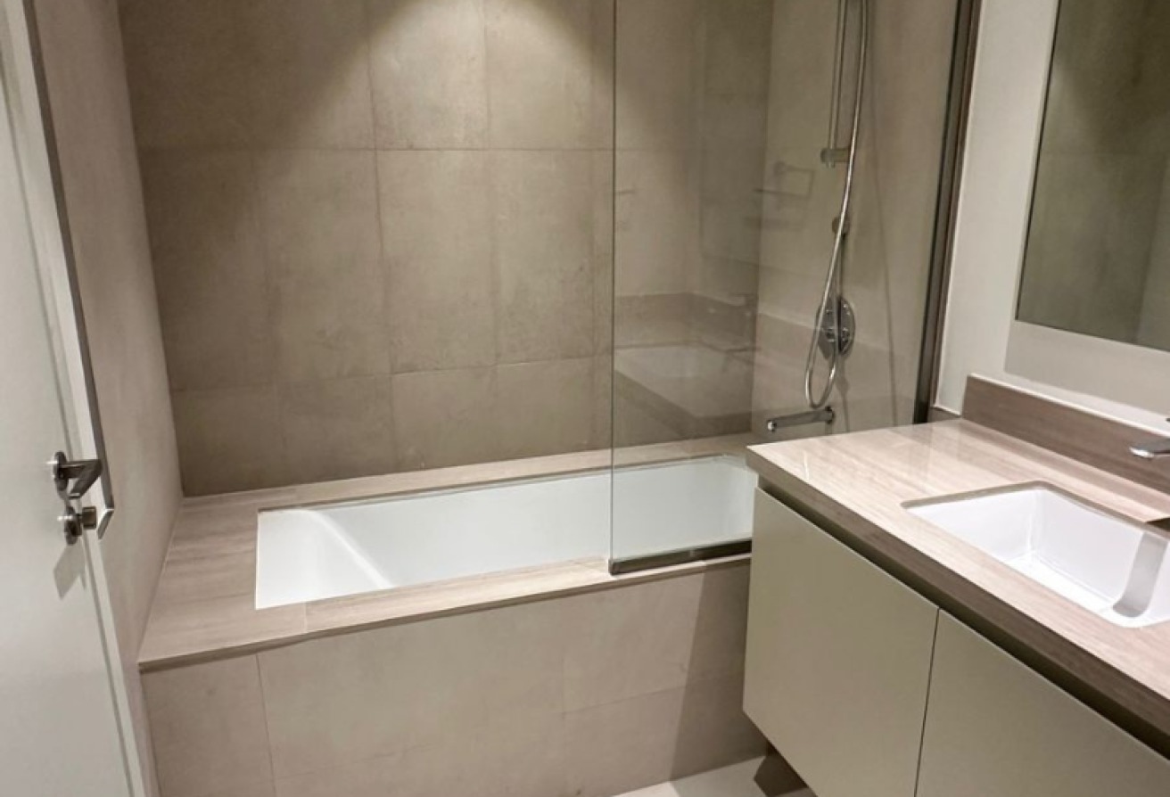 Modern Home | Amenities Facing I Barnd New