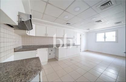 Villa - 4 - 3 for sale in Meadows 9 - Meadows - Dubai Villa - 4 - 3 for sale in Meadows 9 - Meadows - Dubai