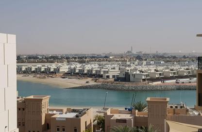شقة - غرفة نوم - 2 حمامات للايجار في غرب - مارينا مساكن المرحلة 3 - قرية الحمرا - رأس الخيمة
