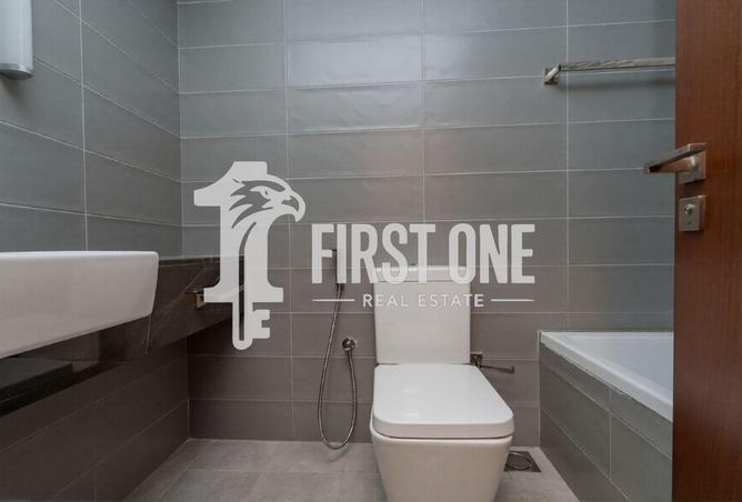 83647851 - Property Image 3