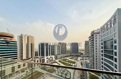Apartment - Studio - 1 for rent in SOL Avenue - Business Bay - Dubai