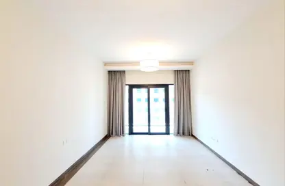 Apartment - Studio - 1 Bathroom for rent in SOL Bay - Business Bay - Dubai