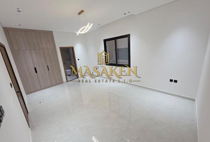 127465729 - Property Image 3