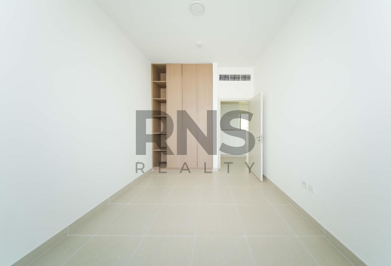 No Agents | Prime location | Best Price | Vacant photo 4