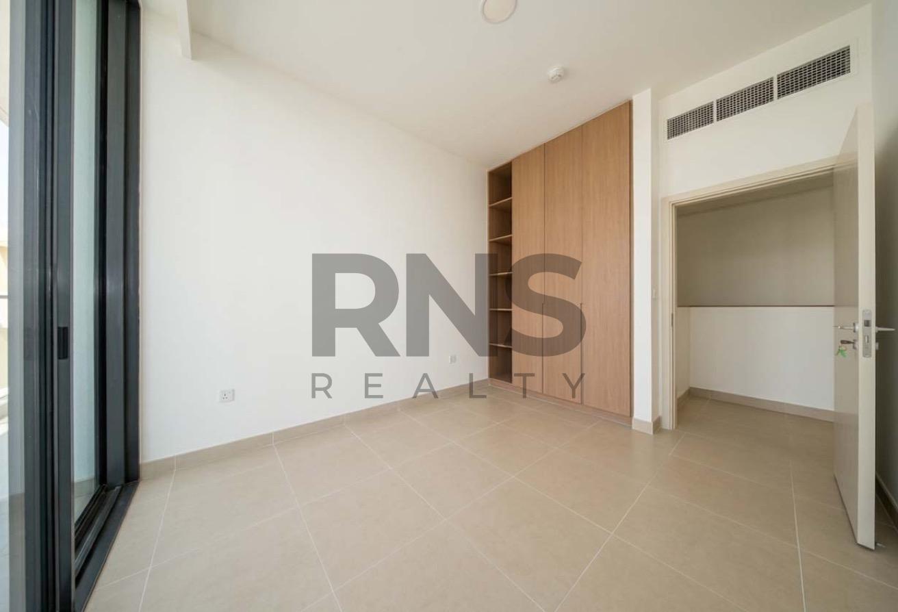 No Agents | Prime location | Best Price | Vacant photo 11