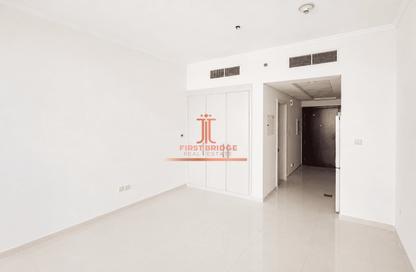 Apartment - Studio - 1 for rent in Carson C - Carson - Damac Hills - Dubai Apartment - Studio - 1 for rent in Carson C - Carson - Damac Hills - Dubai