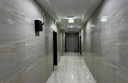 عمارة بالكامل - استوديو - 8 حمامات للبيع في 1 المويهات - المويهات - عجمان