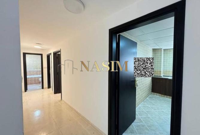 56564429 - Property Image 3