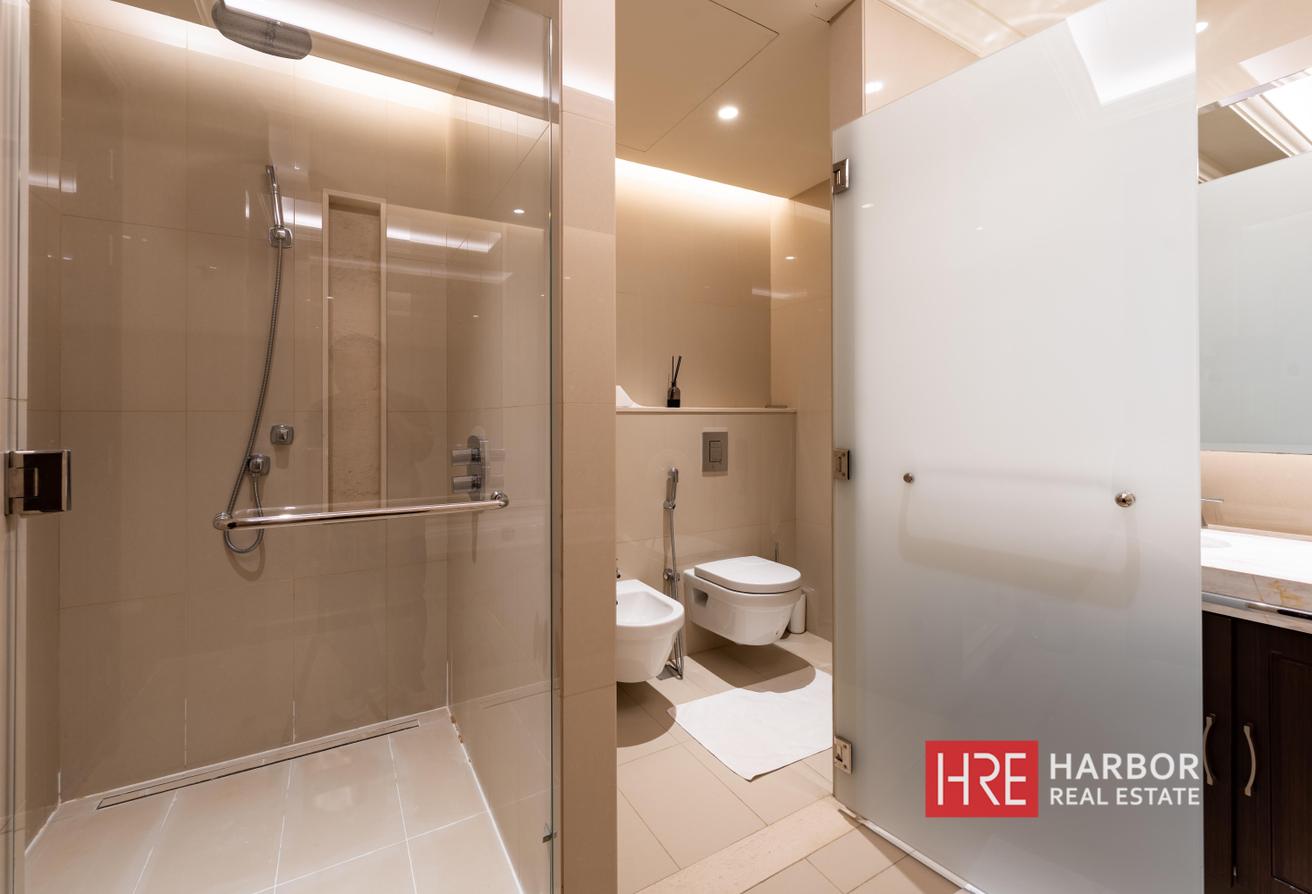 Iconic Fountain View | Prime Layout | Maids Room photo 16