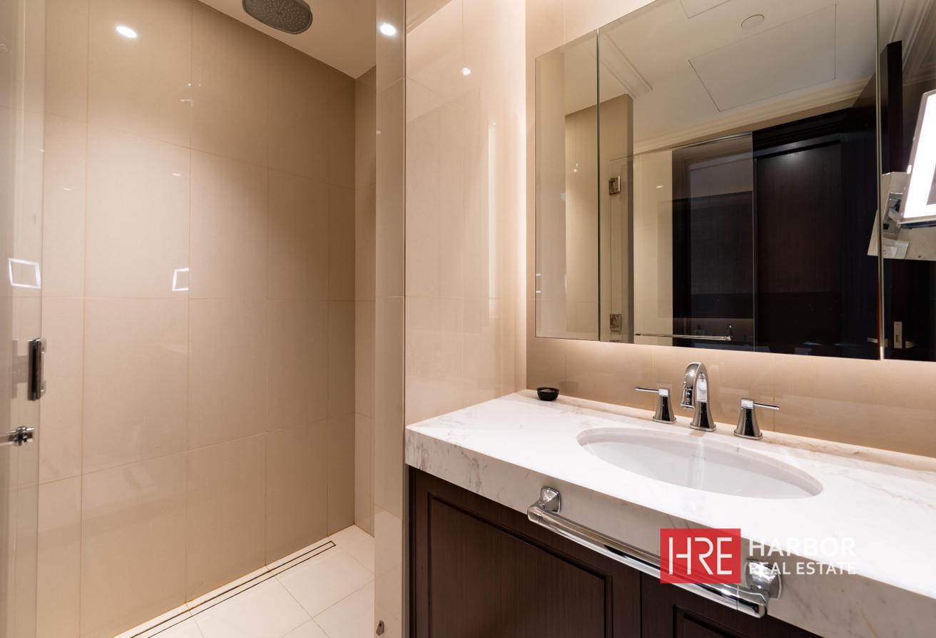Iconic Fountain View | Prime Layout | Maids Room photo 18