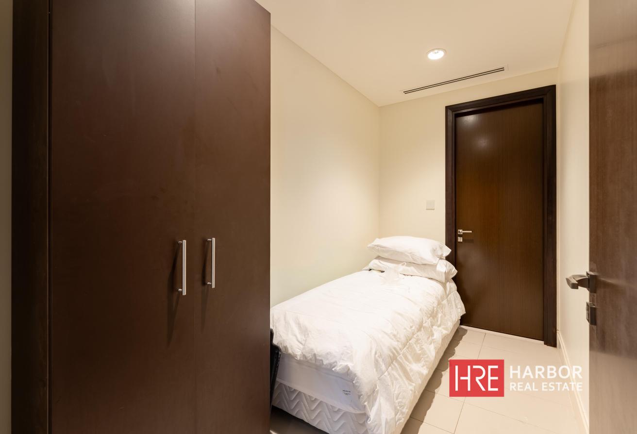 Iconic Fountain View | Prime Layout | Maids Room photo 9