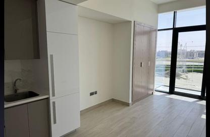 Apartment - Studio - 1 Bathroom for rent in Azizi Riviera 32 - Azizi Riviera - Meydan One - Meydan - Dubai