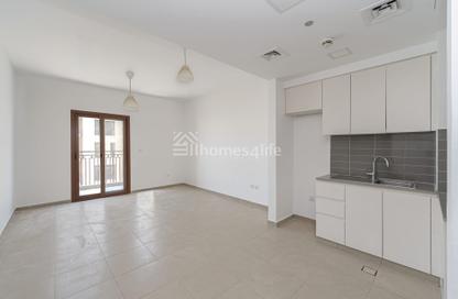 Apartment - 1 Bedroom - 1 Bathroom for rent in Zahra Breeze Apartments 4B - Zahra Breeze Apartments 4 - Zahra Breeze Apartments - Town Square - Dubai