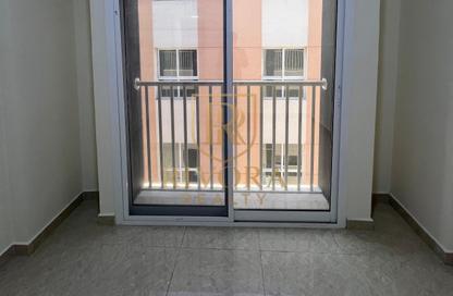 Apartment - Studio - 1 Bathroom for rent in Al Karama - Dubai Apartment - Studio - 1 Bathroom for rent in Al Karama - Dubai