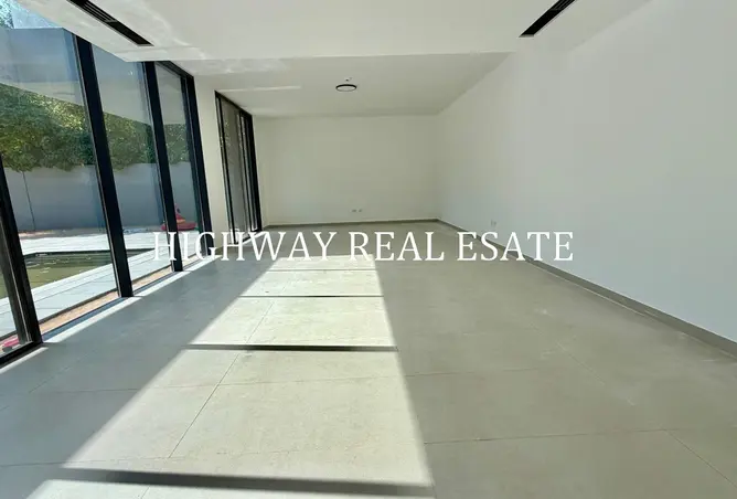 150038373 - Property Image 2