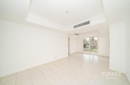 Villa - 3 Bedrooms - 3 Bathrooms for rent in Springs 6 - The Springs - Dubai