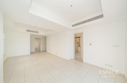 Villa - 3 Bedrooms - 3 Bathrooms for rent in Springs 6 - The Springs - Dubai