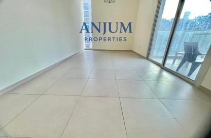 Apartment - 2 Bedrooms - 3 Bathrooms for rent in Al Shafar Palladium Building - Al Jaddaf - Dubai