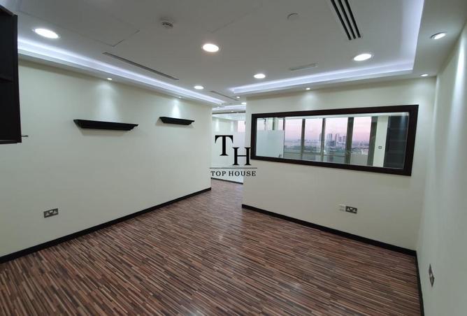 76982368 - Property Image 2