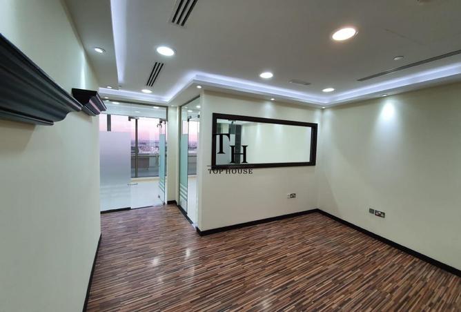 76982368 - Property Image 3