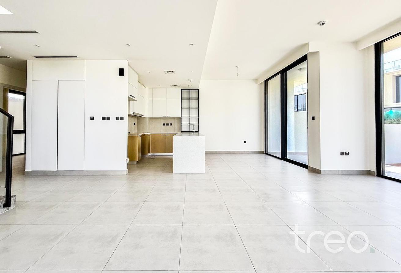Greenbelt | Vacant Soon | Arrange Today photo 7