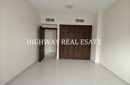 Apartment - 2 Bedrooms - 2 Bathrooms for rent in Muwaileh 29 Building - Muwaileh - Sharjah