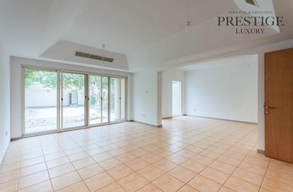Townhouse - 4 Bedrooms - 4 Bathrooms for rent in Rocks Villas - Dubai Media City - Dubai