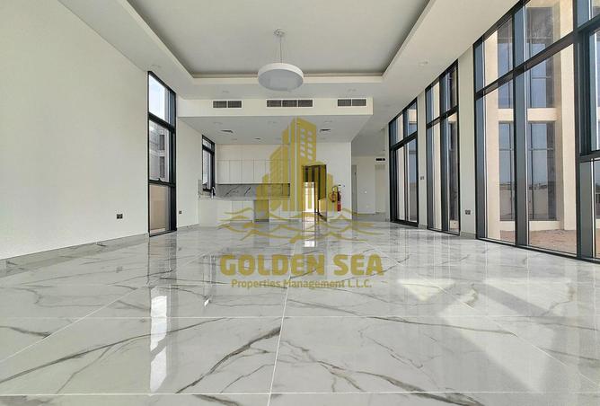 122016931 - Property Image 2