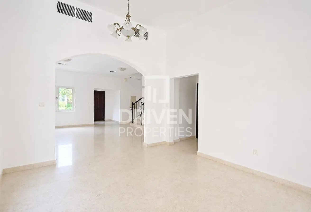 122916333 - Property Main Image