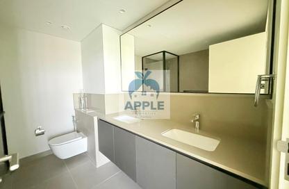 Apartment - 2 - 3 for rent in Vida 1 - Vida Residences - Aljada - Sharjah