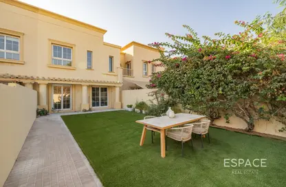 Villa - 2 Bedrooms - 3 Bathrooms for rent in Springs 10 - The Springs - Dubai