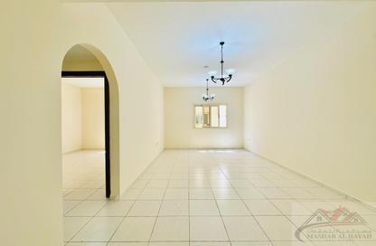Apartment - 1 Bedroom - 2 Bathrooms for rent in Muwaileh 29 Building - Muwaileh - Sharjah