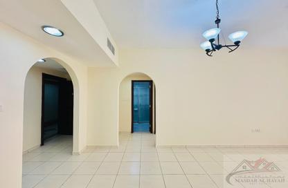 Apartment - 1 Bedroom - 2 Bathrooms for rent in Muwaileh 29 Building - Muwaileh - Sharjah