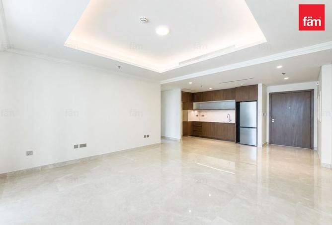 Premium Waterfront Living|Luxurious photo 2