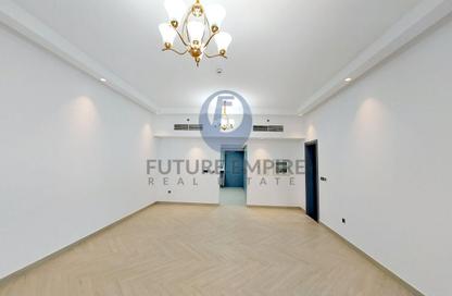 Apartment - Studio - 1 Bathroom for rent in Al Hudaiba Mall - Al Hudaiba - Bur Dubai - Dubai