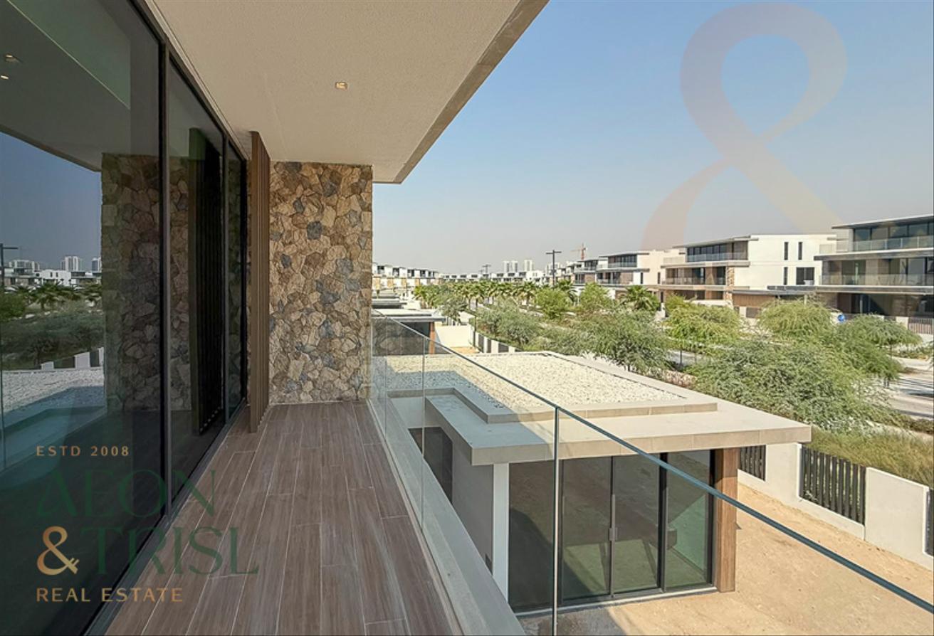 Luxurious Villa | Biggest Corner Plot | Single Row photo 20