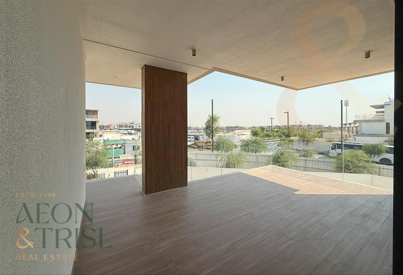 Luxurious Villa | Biggest Corner Plot | Single Row photo 18