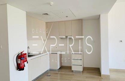 Apartment - 1 - 1 for rent in Waters Edge - Yas Island - Abu Dhabi