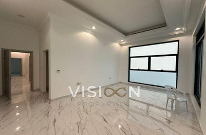 Villa - 5 - 6 for rent in Nad Al Sheba 1 - Nad Al Sheba - Dubai Villa - 5 - 6 for rent in Nad Al Sheba 1 - Nad Al Sheba - Dubai