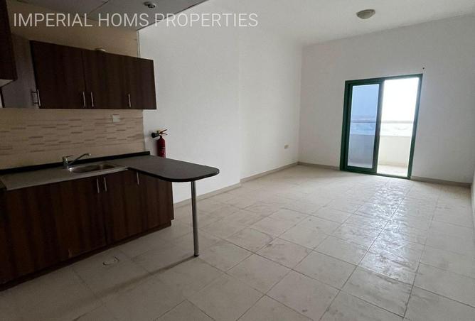 72720538 - Property Main Image