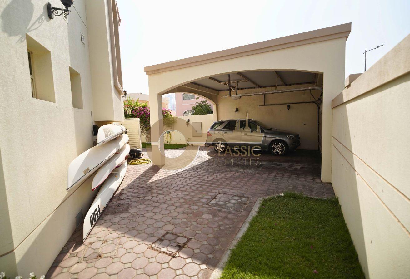 SPACIOUS 4BR + MAID | SHARED POOL | NEAR BEACH photo 22