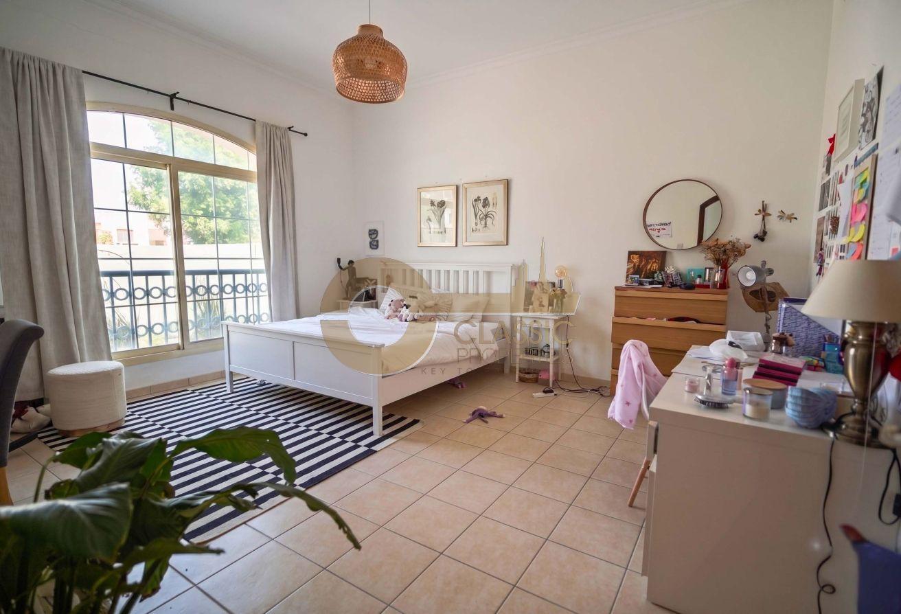 SPACIOUS 4BR + MAID | SHARED POOL | NEAR BEACH photo 11