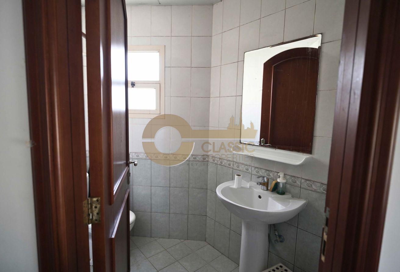 SPACIOUS 4BR + MAID | SHARED POOL | NEAR BEACH photo 18