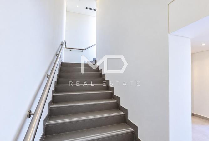 2-bed townhouse in Souk Al Jubail — photo 3