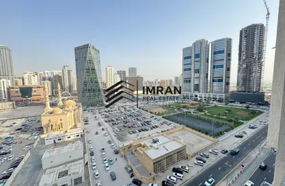 شقة - 2 غرف نوم - 2 حمامات للايجار في شارع التعاون الجديد - التعاون - الشارقة