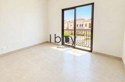 Townhouse - 3 - 4 for rent in Bloom Living - Zayed City (Khalifa City C) - Khalifa City - Abu Dhabi