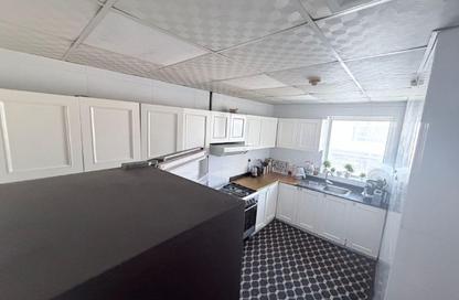 Apartment - 3 Bedrooms - 3 Bathrooms for sale in New Al Taawun Road - Al Taawun - Sharjah Apartment - 3 Bedrooms - 3 Bathrooms for sale in New Al Taawun Road - Al Taawun - Sharjah