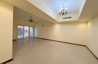 شقة - 2 غرف نوم - 3 حمامات للايجار في شارع التعاون الجديد - التعاون - الشارقة شقة - 2 غرف نوم - 3 حمامات للايجار في شارع التعاون الجديد - التعاون - الشارقة