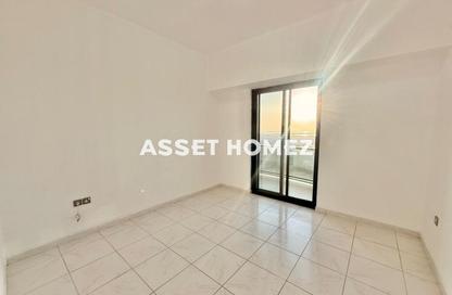 Apartment - 2 Bedrooms - 3 Bathrooms for rent in Al Meraikhi Tower - Sheikh Zayed Road - Dubai