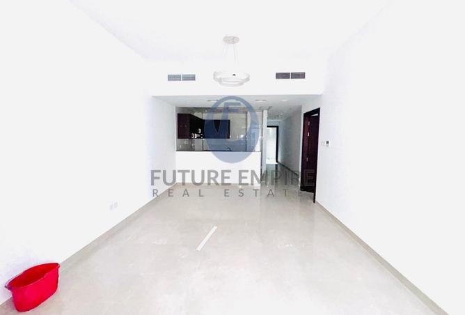 71100528 - Property Image 2